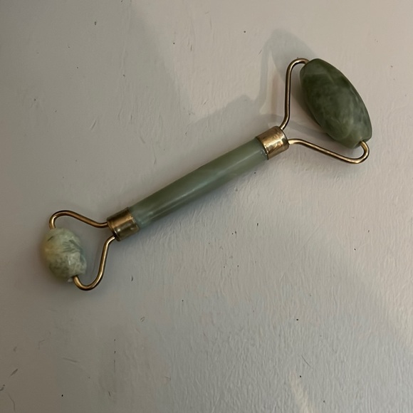 Other - Jade Roller